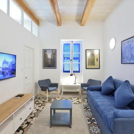 Grand Harbour Apartments, hotel in Il-Furjana