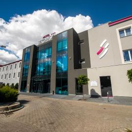 Hotel Sękowski, hotel sa Legnica