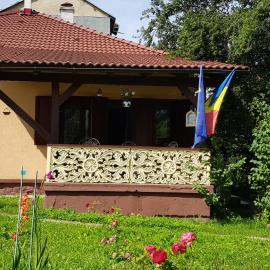 La Mihai, hótel í Lupeni