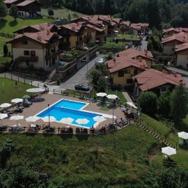Residence La Pineta, hôtel à Serina