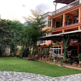 Villas JABEL TINAMIT, hotel in Panajachel
