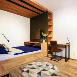 Apartament z ogrodem w centrum Limanowej, hotel em Limanowa