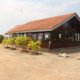 Upper Inchaban beachfront apartment, hotel en Inchaban