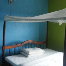 Leosim Hotel Nebbi, hotelli kohteessa Nebbi