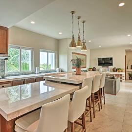 Ocean-View Oasis on Playa Norte: Resort Amenities