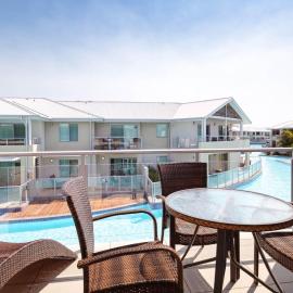 Pacific Blue 245-265 Sandy Point Rd - Dual Key Access, air conditioned unit with resort facilities and linen supplied, hotel in Salamander Bay