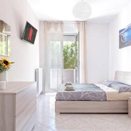 [FREE PARKING] Appartamento 5 STELLE elegante con suite, готель у місті Ліворно