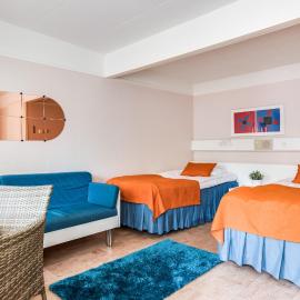 Rantakallan Rinne rivitalohuoneet, hotel sa Kalajoki
