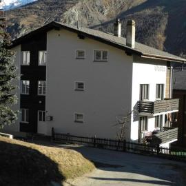 Chalet Wanda, hotell i Saas-Fee