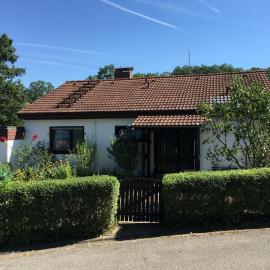 Vor den Toren Bambergs - Einfamilienhaus mit Garten!, hotel in Viereth-Trunstadt
