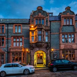 The Castle Hotel, Conwy, North Wales - The Coaching Inn Group, хотел в Конуи