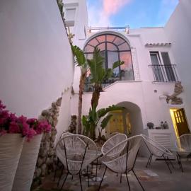 Suites Edivino Design Capri, hotel in Capri
