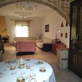 Villa Erasmia، فندق في Dhékarkhon