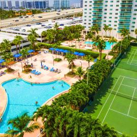 Sunny Isles Ocean Reserve Condo Apartments, hotel in Sunny Isles Beach
