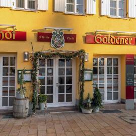 Hotel Restaurant Goldener Hirsch, hotelli kohteessa Donauwörth