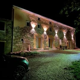 Skalameri, hotel a Kozljak