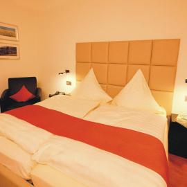 Landgasthof Zur Post, Hochwälder Radstation, hotel em Kell