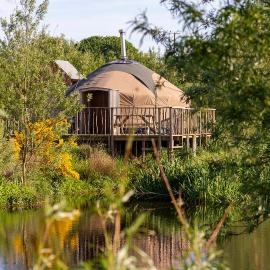 Shepherd's Loch Glamping, Hotel in Turriff