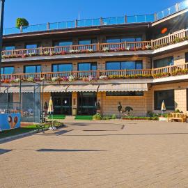 Park Hotel Izida, hotell i Dobrich
