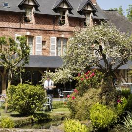 Auberge de la Source - Hôtel & Spa, hotel a Barneville-la-Bertrand