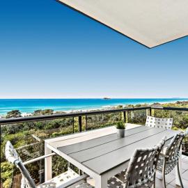 San Marino by the Sea Apartments, hotel sa Marcoola