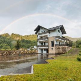Comoara Rarăului, hotel i Câmpulung Moldovenesc