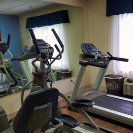 Holiday Inn Express & Suites Wilson-Downtown by IHG, hotel din Wilson