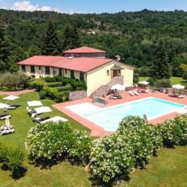 Cà Del Moro Resort & SPA, готель у місті Понтремолі