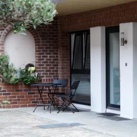 Apartment "Paris - Amsterdam": Korschenbroich şehrinde bir otel