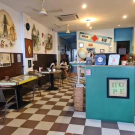 Sojourn Beds & Cafe, hotel in Taiping