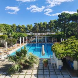 Hotel Gri-Mar, ξενοδοχείο σε Llança