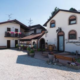 RESTAURACE A PENZION U DOUBKŮ, hôtel à Břeclav
