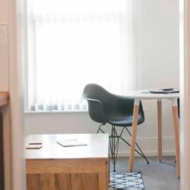 Chandos Apartments、ブロードステアーズのホテル
