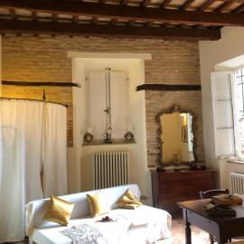 Palazzo Costantini Ludovica Suite, hotel v destinaci Fermo