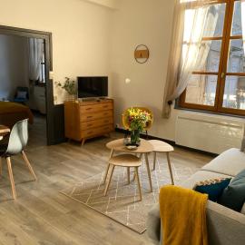 joli appartement quartier historique, 5 pers, hotel en Moulins