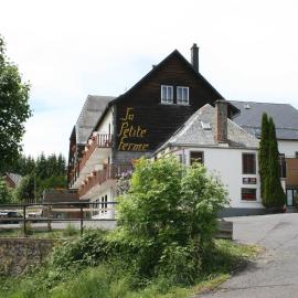 Auberge de la Petite Ferme, Super-Besse Est, The Originals Relais, hotel en Besse-et-Saint-Anastaise