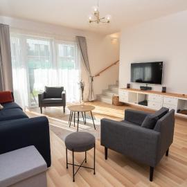3 bed modern family house in Mikulov, hotel in Mikulov
