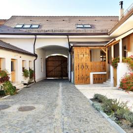 Casa Piedra, hotel in Cristian