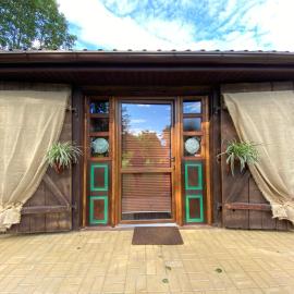 Siedlisko Odpoczynkowo, hotel in Nowosiółki