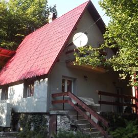 Bartók kulcsosház, hotell sihtkohas Pietroasa