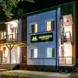 Marusius Apartmanház, хотел в Мако