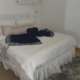 Zimmer Belev HaKikar- Dead sea, hotell i Neʼot HaKikar