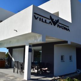 Savršen odmor u grijanom bazenu Ville Ivone