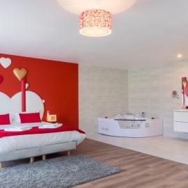 Hôtel Domaine des Pierres Dorées, hotel a Ternand
