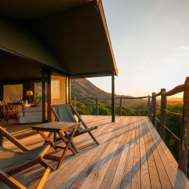 HillsNek Safari Camp – Amakhala Game Reserve, hotel a Reserva natural d'Amakhala