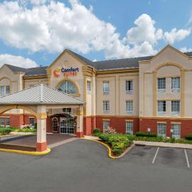 Comfort Suites Newark - Harrison, hotel in Newark