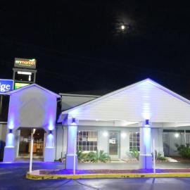 Travelodge by Wyndham Walterboro โรงแรมในวอเทอร์โบโร