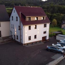 North Loop Rooms, hotel em Adenau