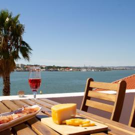Seixal Bay Apartments