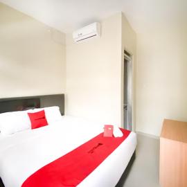 RedDoorz At Simpang Borobudur